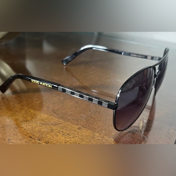 Louis Vuitton Aviator sunglasses black - Picture 3 of 4